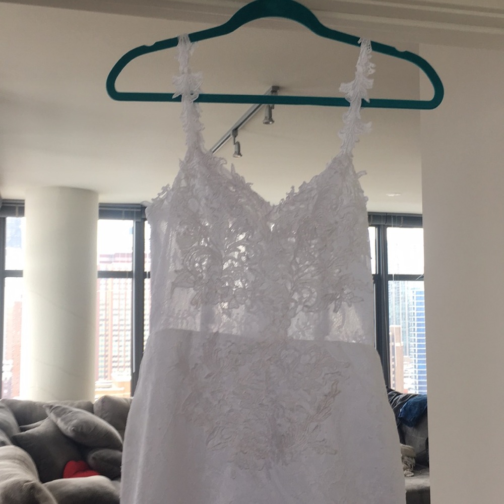 White wedding dress โจ - Picture 6 of 7